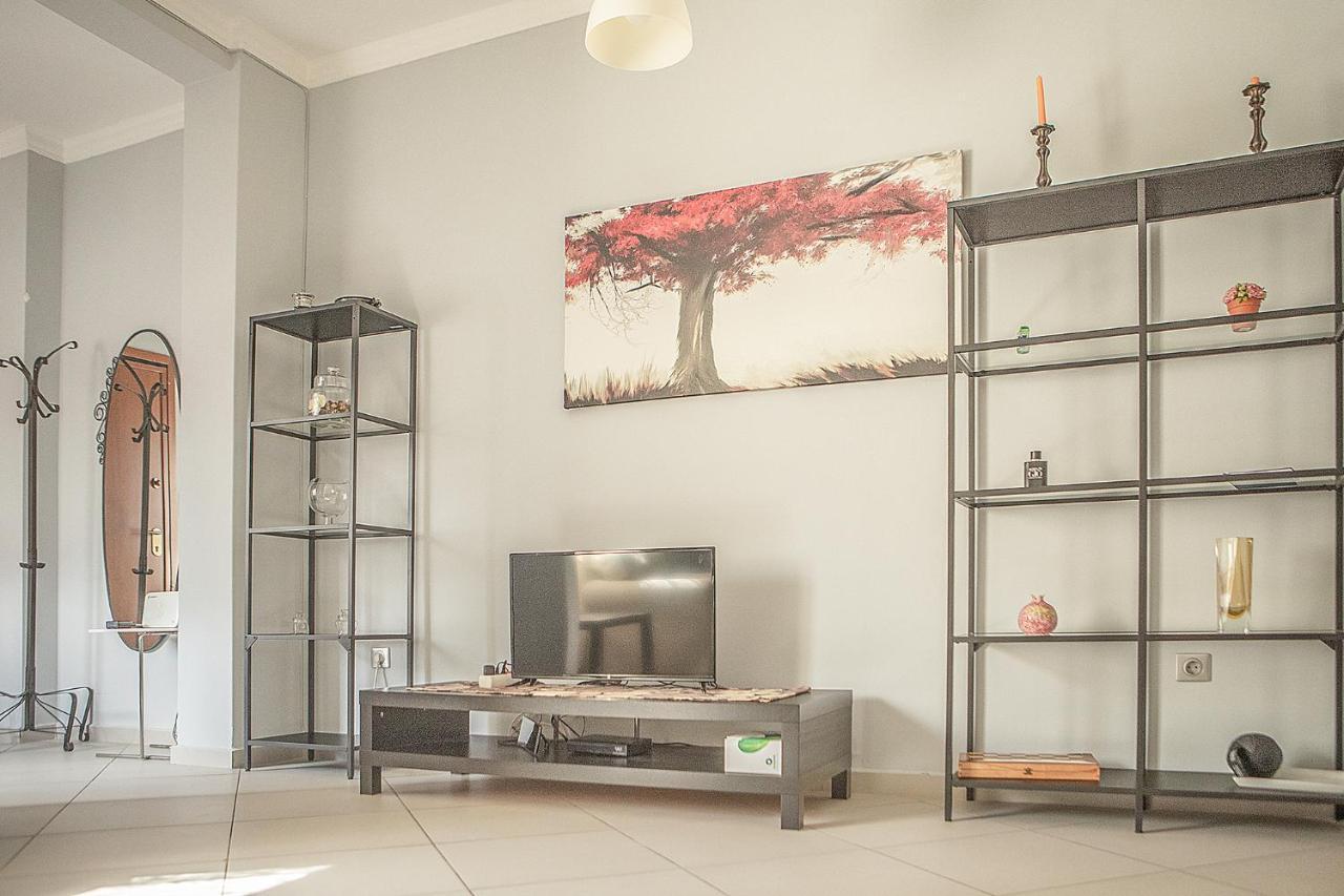 Spacious1 Bedroom Flat In The Heart Of * Athene