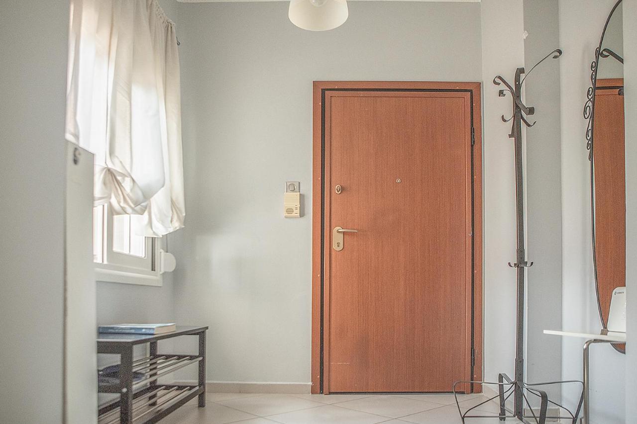 Spacious1 Bedroom Flat In The Heart Of *